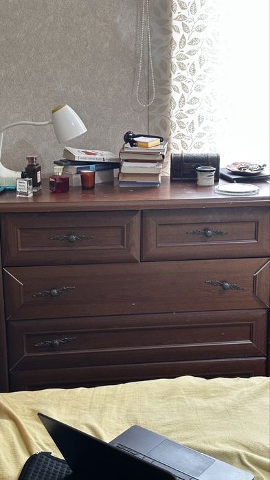 Спальный гарнитур