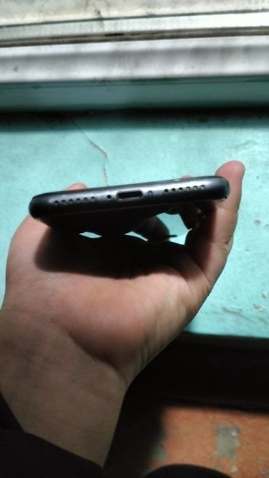 Продаю iPhone 8 идеал