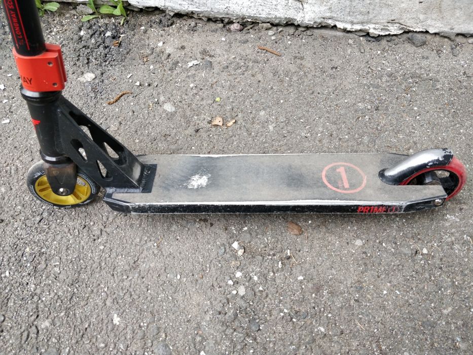 Продам самокат трюковой