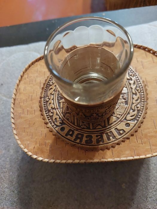 Набор стаканчиков, все натуральное. Очень хороший подарок. Та