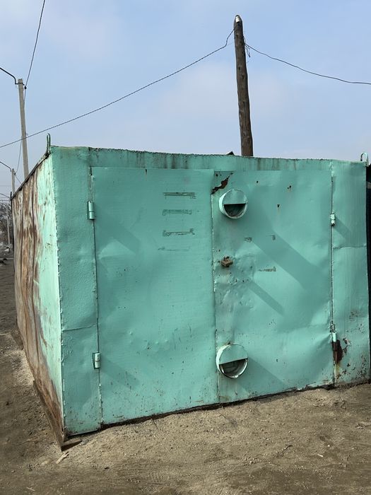 Продается металлический гараж.