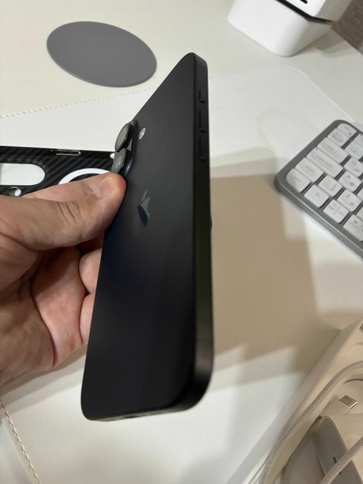 iPhone 16 128Gb состояние нового