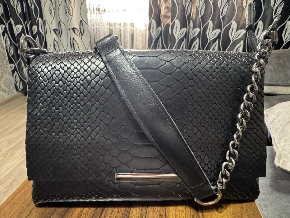 Сумка из натуральной кожи