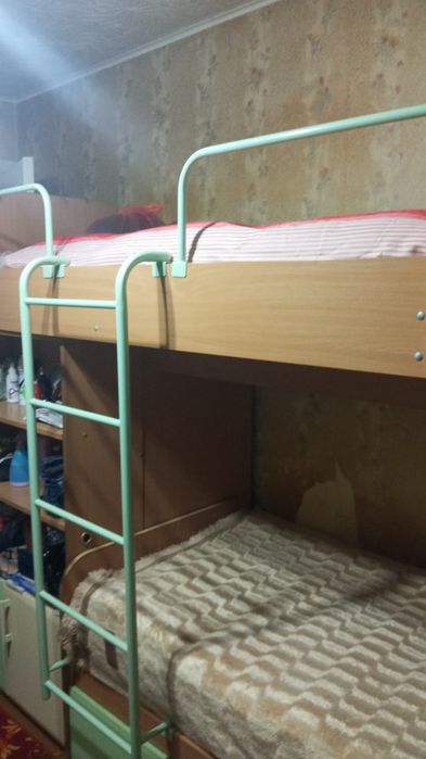 Продам детская двухъярусная кровать
