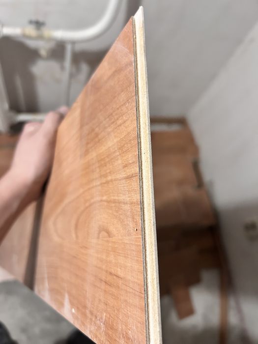 Продается ламинат