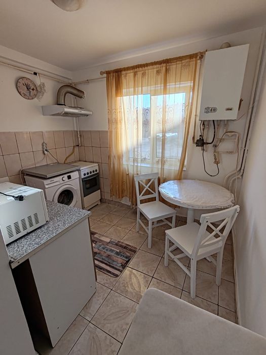 Inchiriez garsoniera, zona Astralis