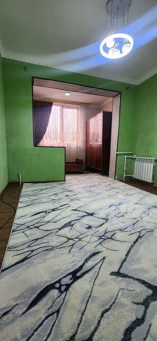 Срочно продается 2 ком.  Квартира Мархабо.