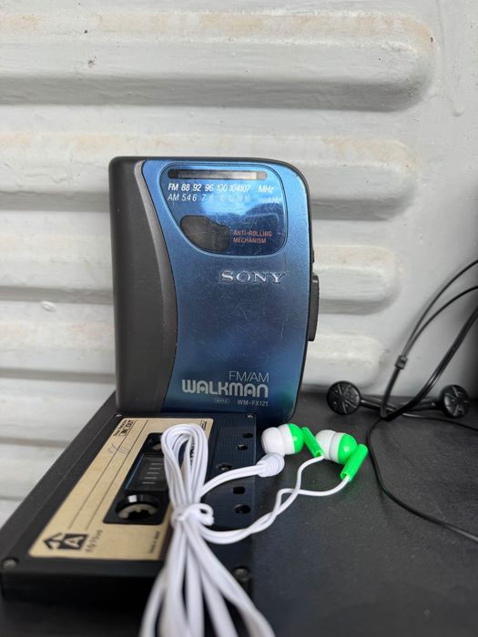 Диктофони и уокмени