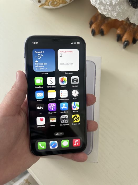 Продам iPhone 11 64 gb