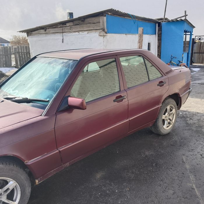 Продам два мерса