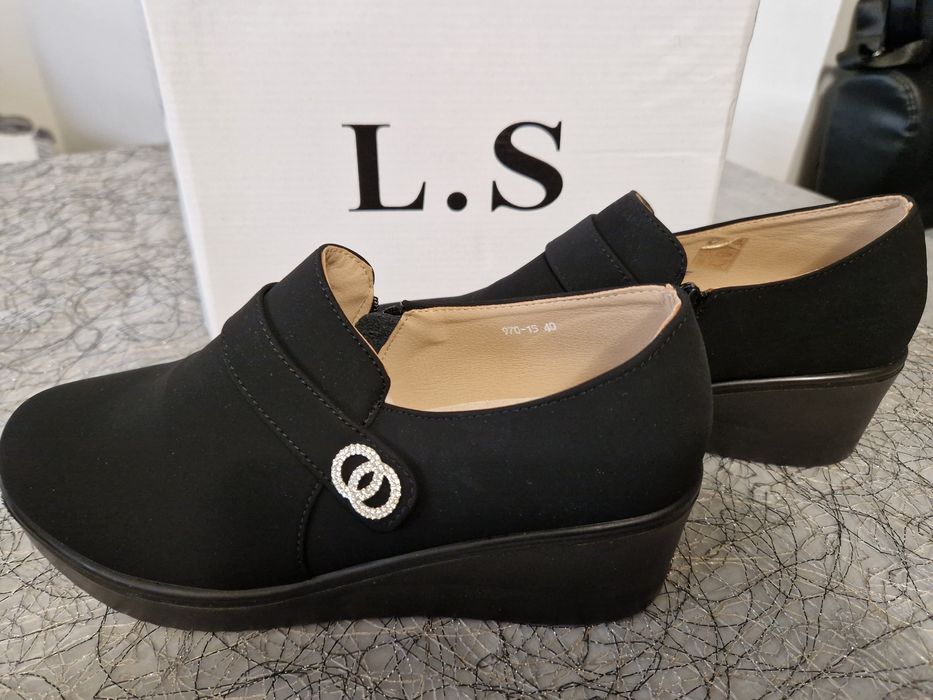 Pantofi NOI nr.39/40 cu platforma