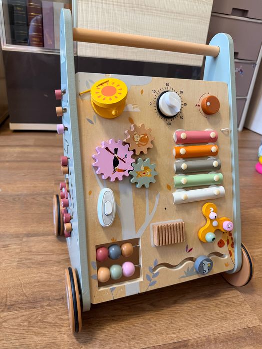 Ходунки-каталка для малыша