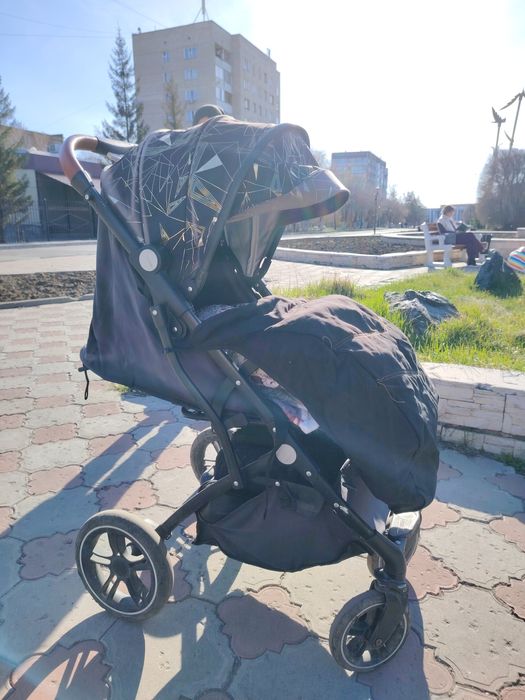 Продам детскую коляску