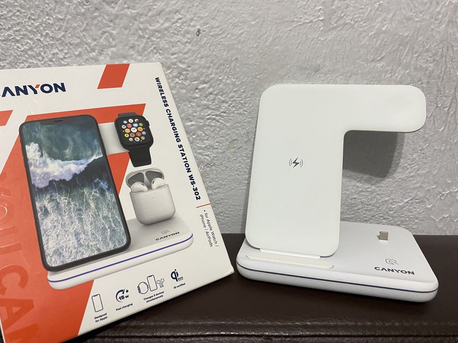 Зарядчик 3 вида iPhone. Apple Watch. Air Pods