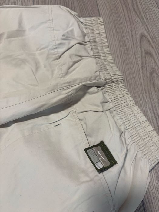 pantaloni nike crem