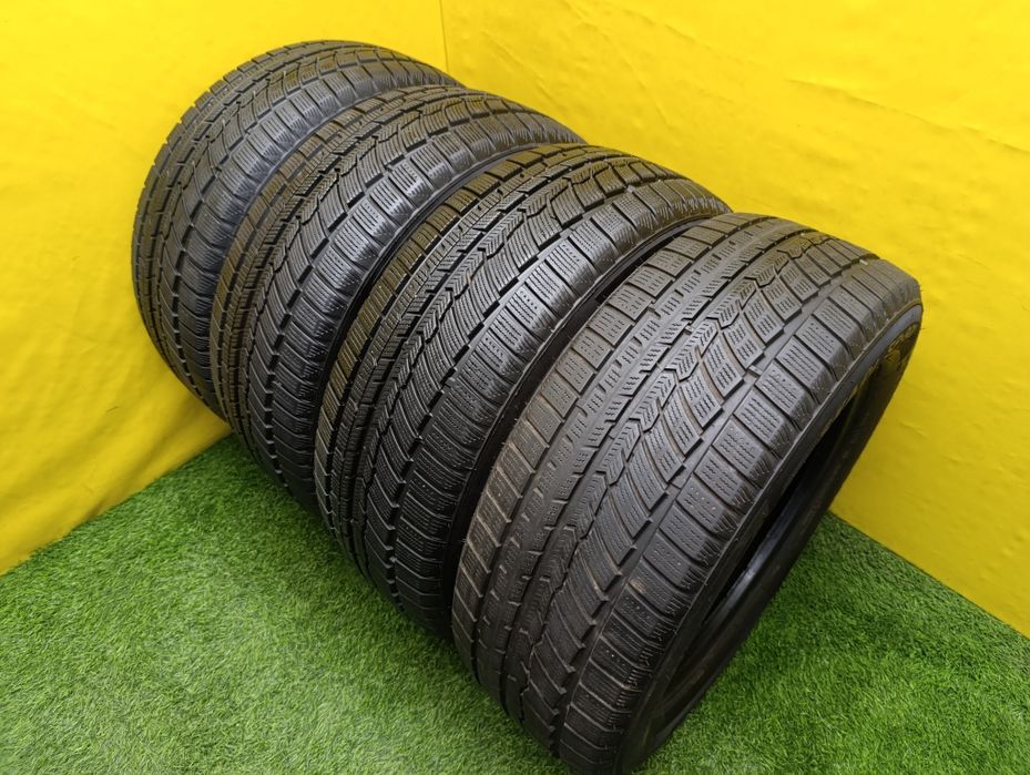 Шины 215/60 R16 Austone комплект.