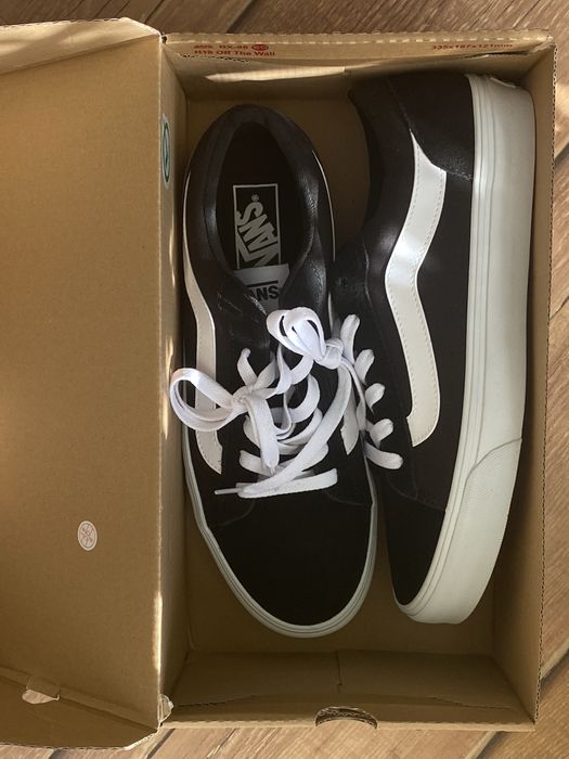 Vans 43 - noi - in cutie