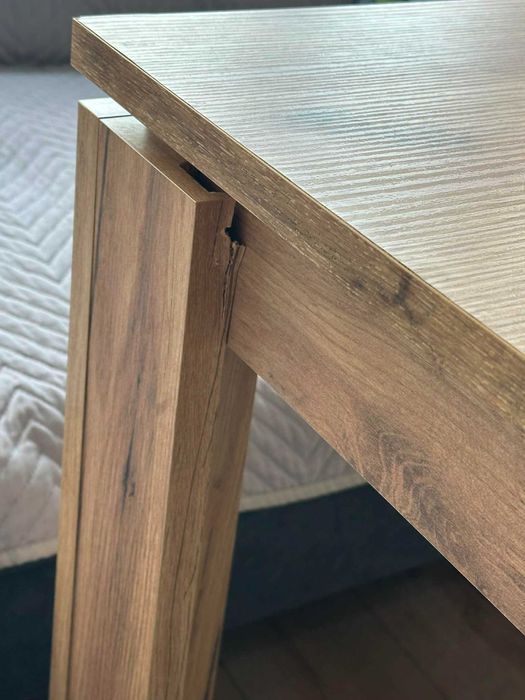 Трапезна маса -разтегателна