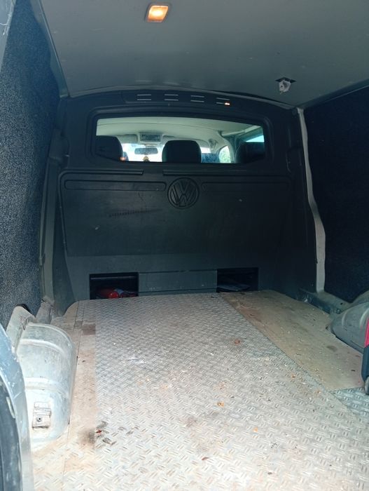 Vând Volkswagen T5