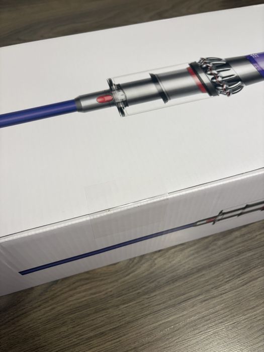 Dyson v11 Advanced nou, sigilat