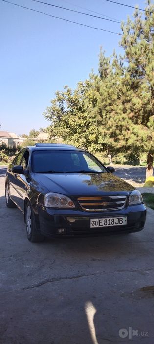 Lacetti srochno sotiladi