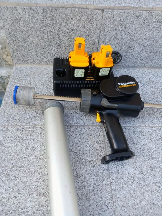 Panasonic EY3654 7.2v  Акумулаторен пистолет за силикон