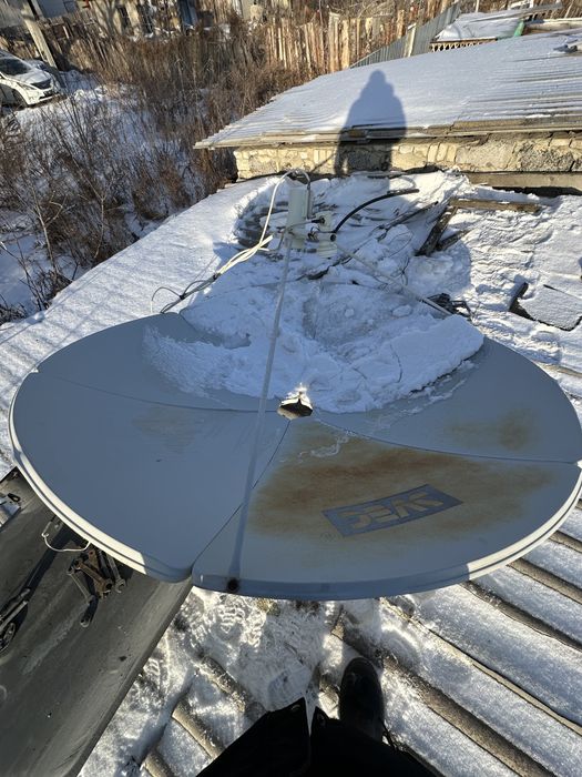 Спутниковая тарелка
