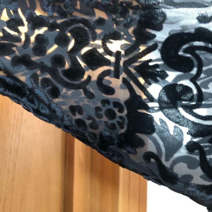 Mizar rochie de ocazie  broderie catifea mărime  40