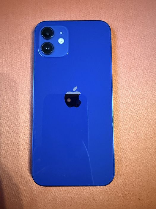 Телефон Iphone 12, 64GB , син