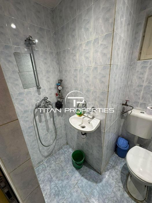 Дава се под наем Двустаен апартамент в Варна, Колхозен пазар - 50 кв.м за 348.84 € - Снимка #9