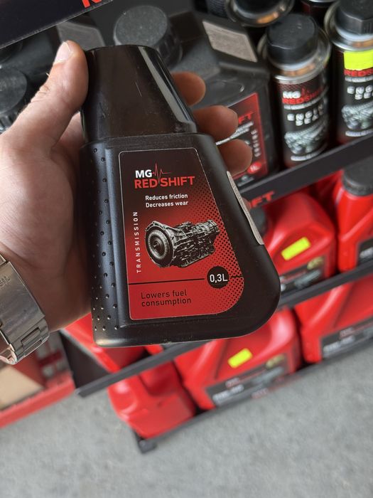 MG Red Shift Transmission 300 ml – Добавка за автоматични и ръчни скоростни кутии