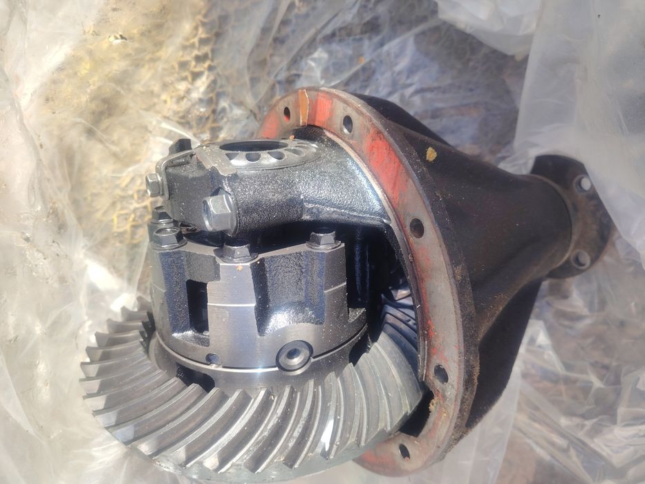 Задний редуктор Land Cruiser 100 - LX470