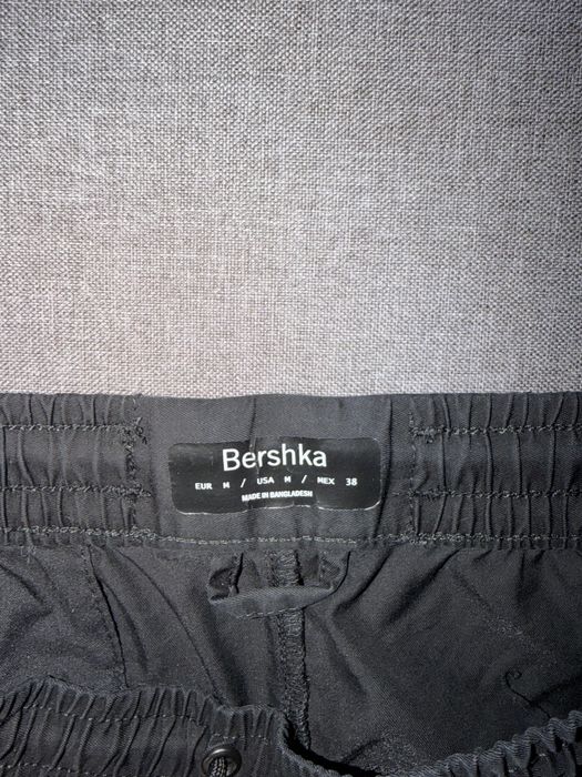 Bershka карго панталон