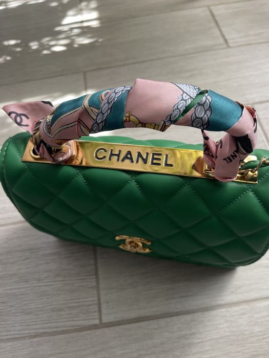 Зелена дамска чанта