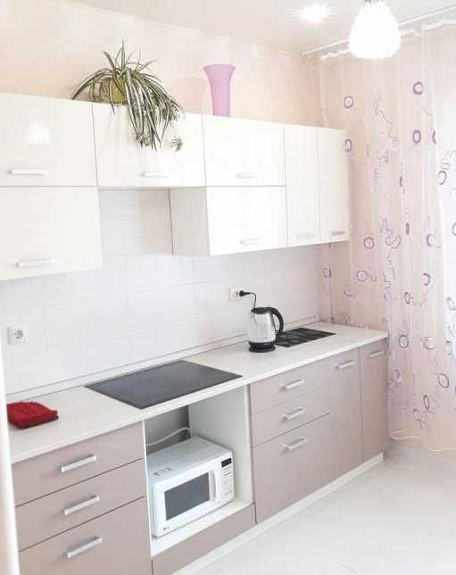 Дава се под наем Едностаен апартамент в Пловдив, Център - 22 кв.м за 107.1 € - Снимка #1