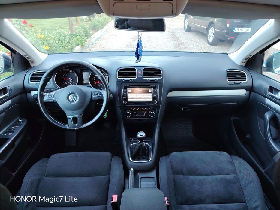 Volkswagen Golf 6 4x4 1.6 tdi euro 5 an 2010. Navi Tempomat Climatronic