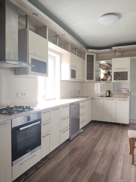 Продам дом 300 кв. метров