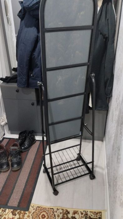 Продам зеркало для прихожей