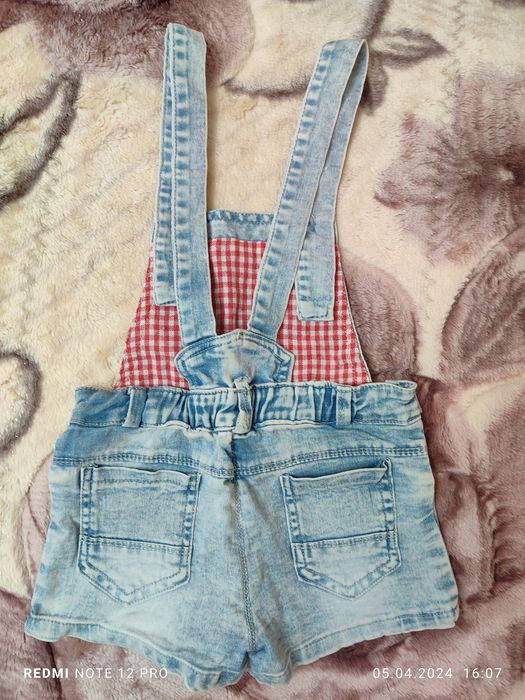 Комбинезон  на девочку