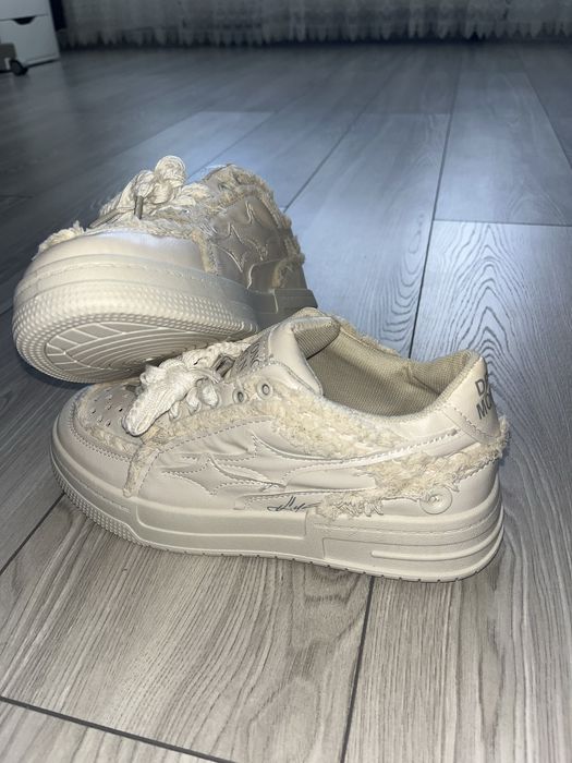 Adidasi streetwear