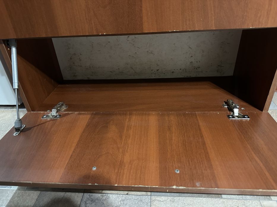 Продам обувницу