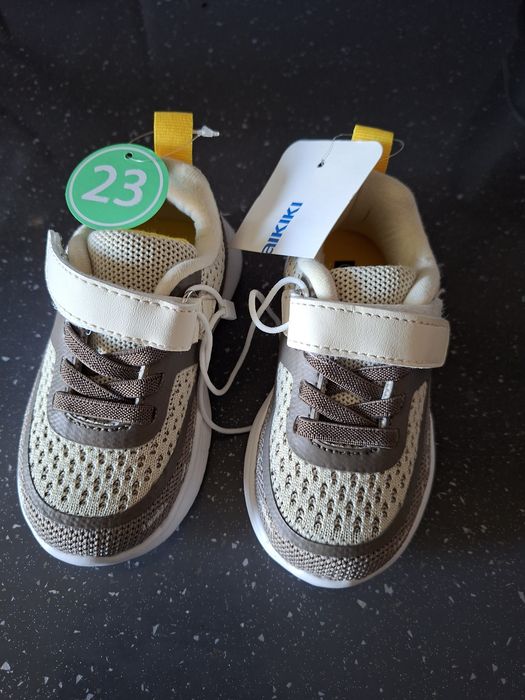 Vand incaltaminte sport copii NOI marimea 23