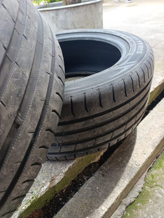 235/45/17 Nokian