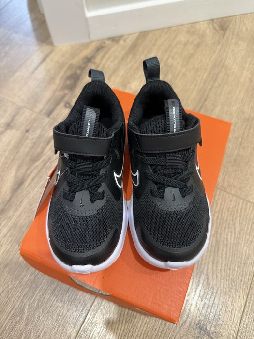 Детские кроссовки NIKE