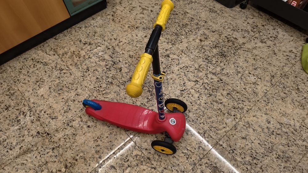 Детско баланс колело Runride 900 + подарък тротинетка