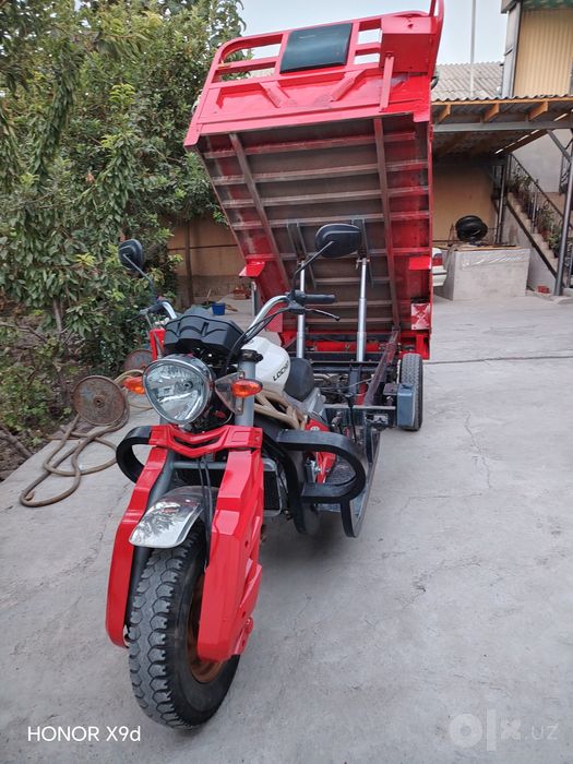 Motoroller Lochin R 6. Maorifi 320 lik injektr. Yangi holatda.