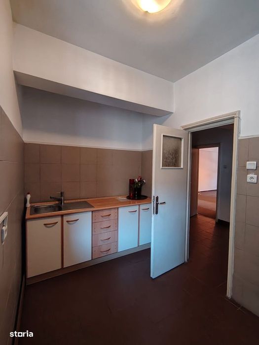 Piata Romana  4 camere stardal
