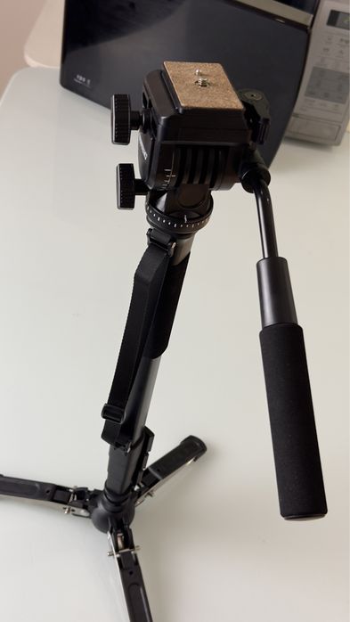 Продам монопод tripod