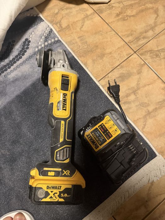 Flex Milwaukee acumulator si incarcator