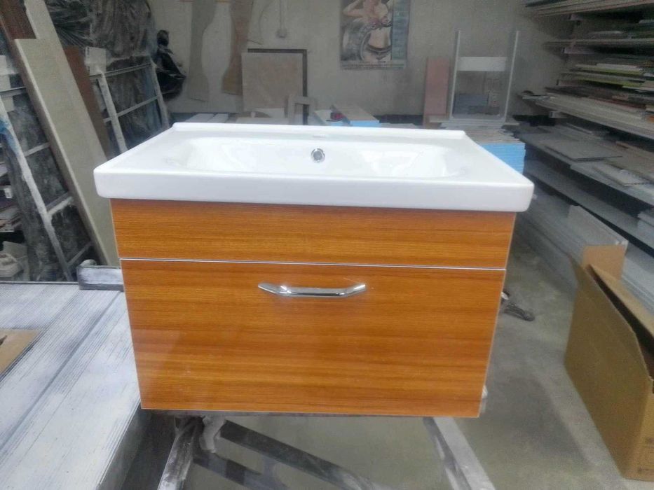 шкаф за баня по поръчка